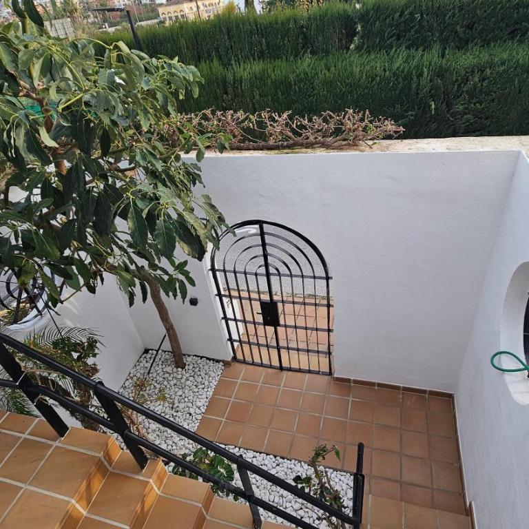 4 Bedroom Townhouse 200 meters from the Beach! - Apartment - 4