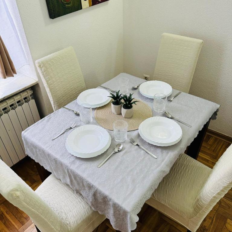 The Riverside Harmony Sarajevo - Parking available - Walk everywhere - One-Bedroom Apartment - 11