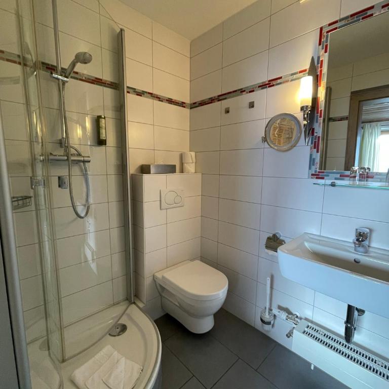 Hotel Steiger - Doppelzimmer mit Bergblick - 5