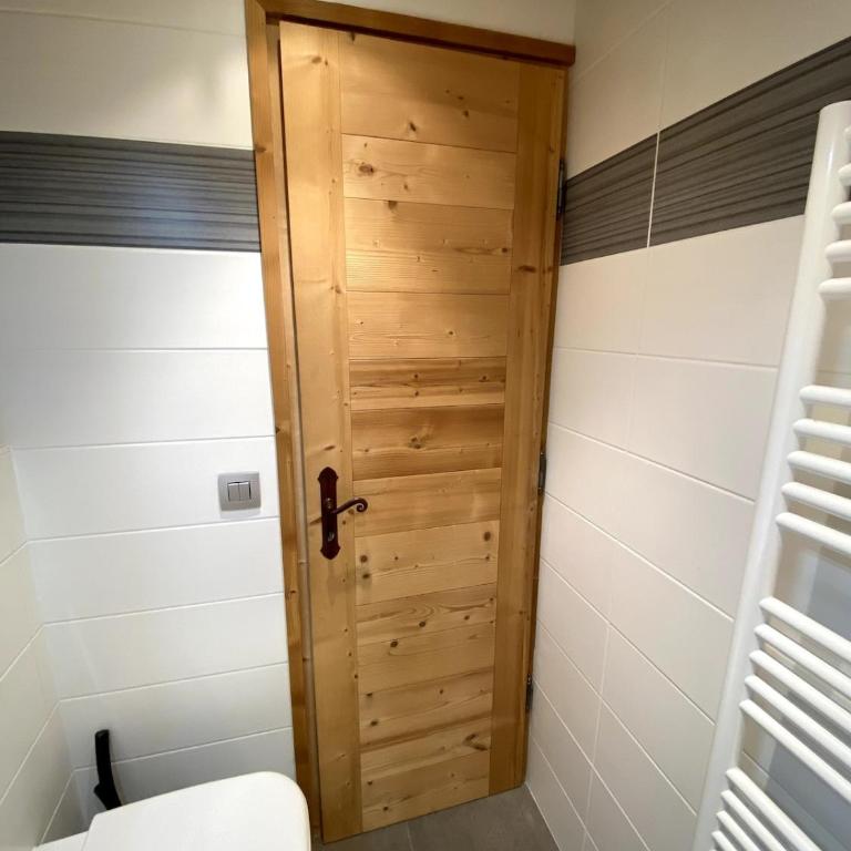Le Nid Douillet des Gerets - Studio Apartment with One Double Bed - 12