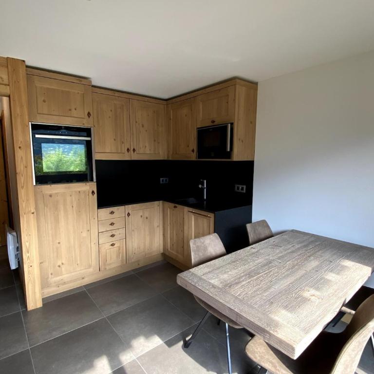 Le Nid Douillet des Gerets - Studio Apartment with One Double Bed - 2
