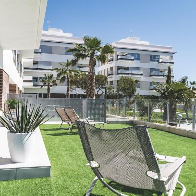 Quiet modern apartment with a large sunny garden! - Apartamento de 2 dormitorios - 31