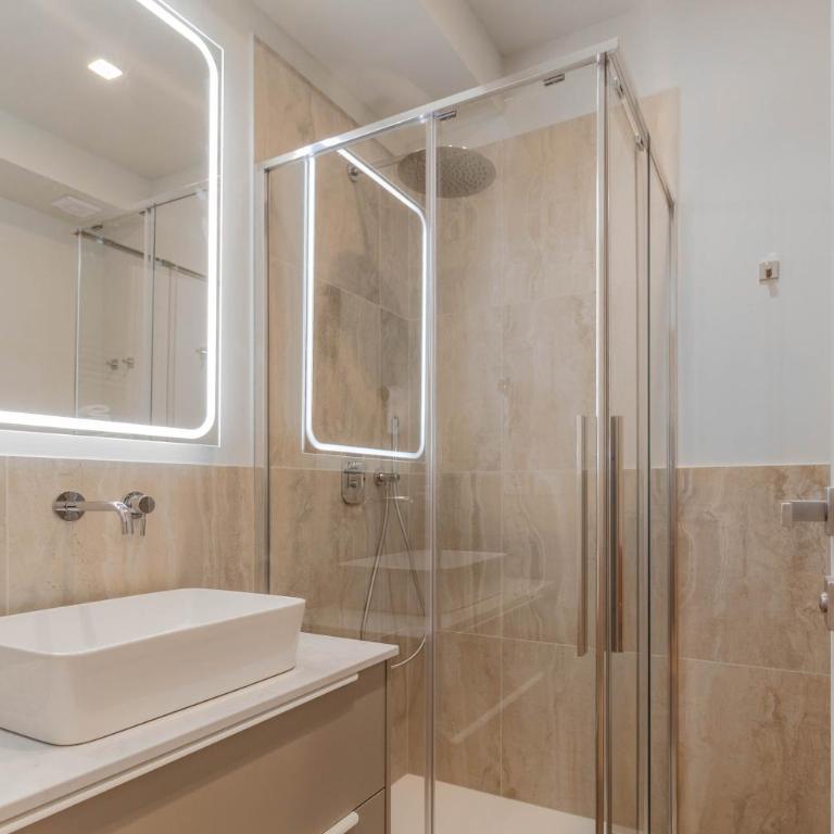 Casa Marina Rooms & Apartments - Deluxe Room - 9