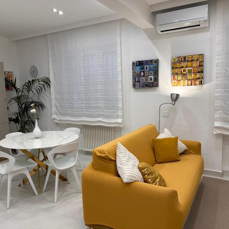RDhomes Falvo, Vomero - One-Bedroom Apartment - 65