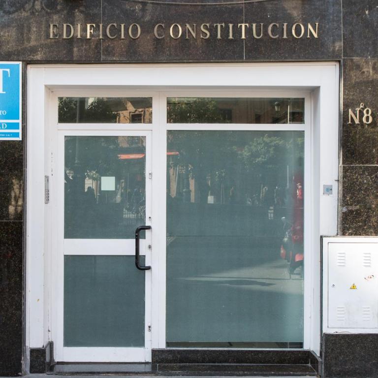 Apartamentos Edificio Constitución - Estudio (2 adultos) - Calle Adolfo Rodriguez Jurado 8 - 9