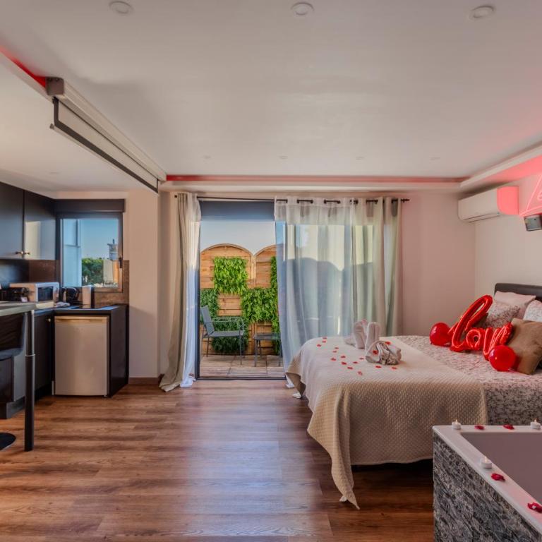 LE COCON- Jacuzzi & Sauna privés By SweetDreams - Apartment mit 1 Schlafzimmer - 2
