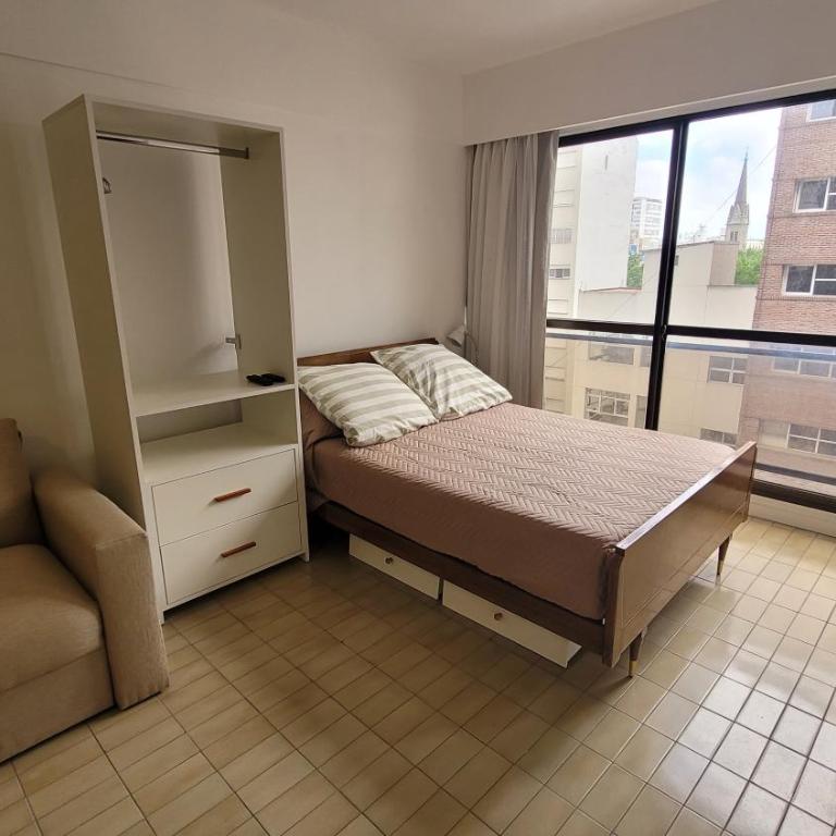 Depto a 4 cuadras del Mar en el corazón de la Perla, a 2 cuadras del centro y vista a la Cúpula de la Catedral - One-Bedroom Apartment - 2
