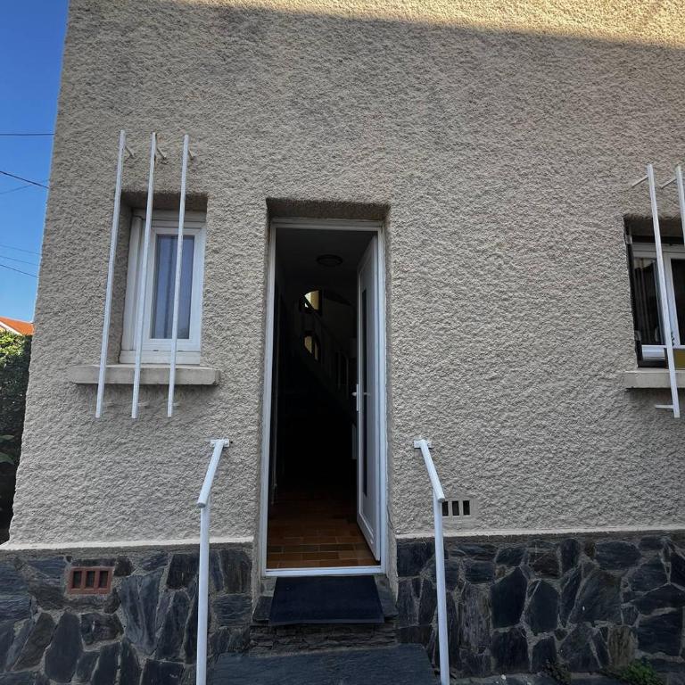 Villa T4 type canétoise climatisée et proche plage - 6ILEF56 - Maison de Vacances 4 Chambres - 6