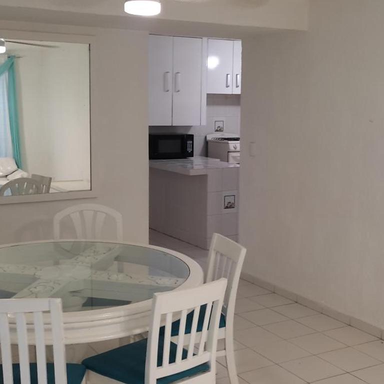 Cancun Villa Turquesa, amplia, excelente ubicación. - Apartamento - 6