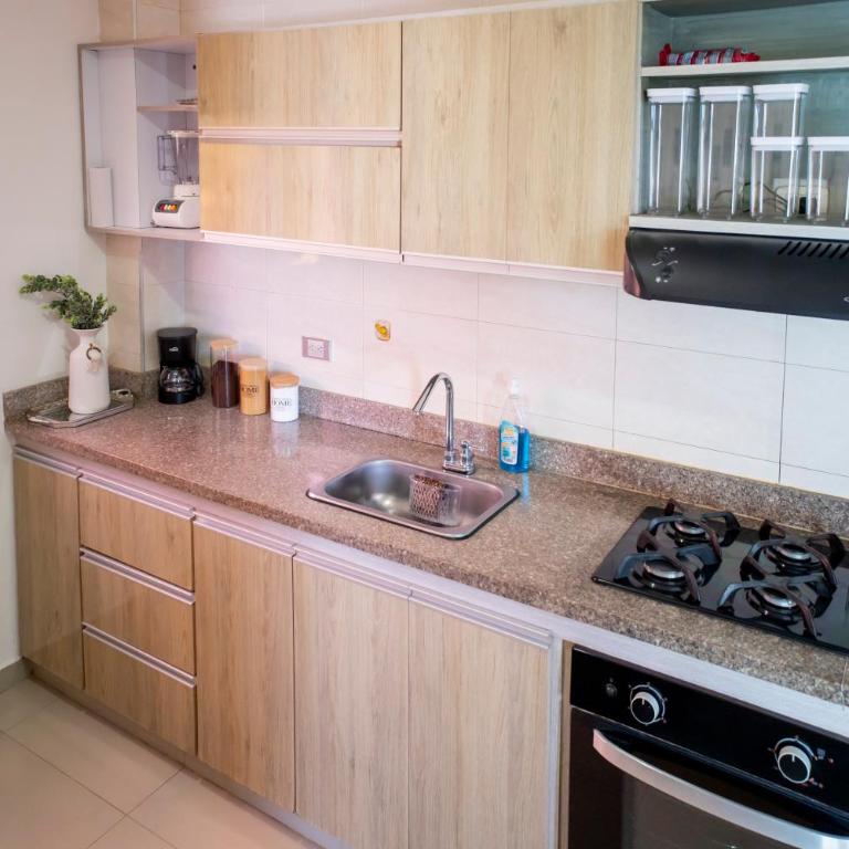 Sunrise Peniel - Two-Bedroom Deluxe Apartment with Balcony - 12