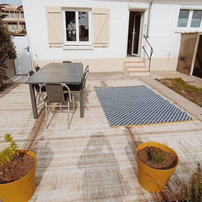 Agréable maison avec jardin à 100m de la plage - Maison 2 Chambres - 1