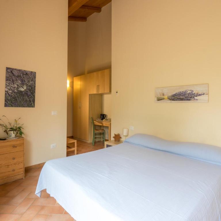 Agriturismo Il Pianetto - Camera Matrimoniale/Doppia con Letti Singoli con Vista Giardino - 11