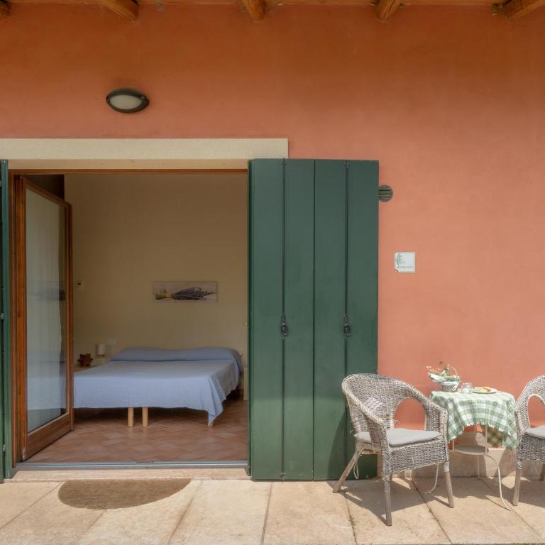 Agriturismo Il Pianetto - Camera Matrimoniale/Doppia con Letti Singoli con Vista Giardino - 9
