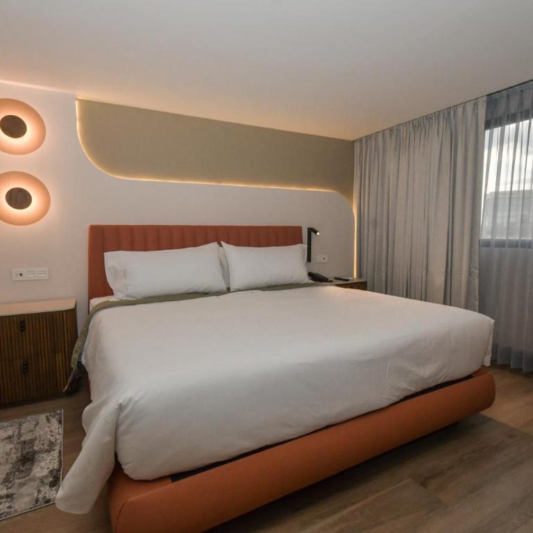 Expo Satelite 2750 Hotel & Suites - Double Room - 6