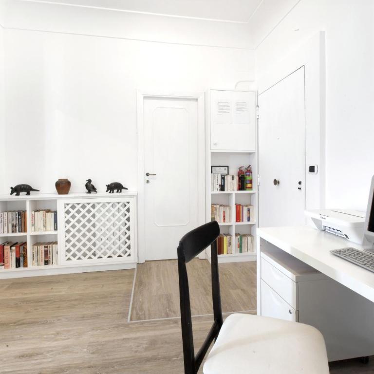 AMORE RENTALS - Casa Amore - Four-Bedroom Deluxe Apartment - 36