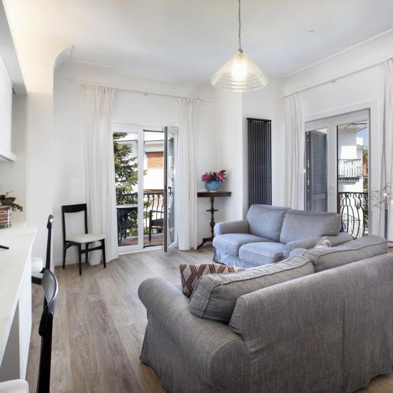 AMORE RENTALS - Casa Amore - Four-Bedroom Deluxe Apartment - 31