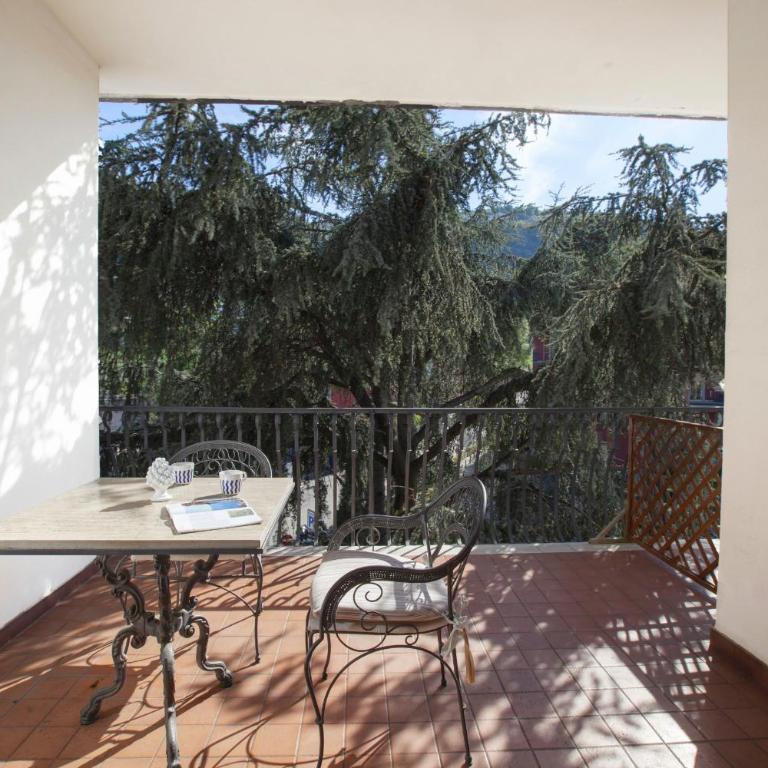 AMORE RENTALS - Casa Amore - Four-Bedroom Deluxe Apartment - 13
