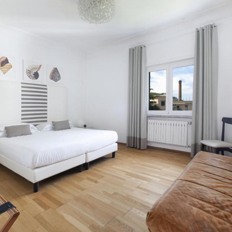 AMORE RENTALS - Casa Amore - Four-Bedroom Deluxe Apartment - 2