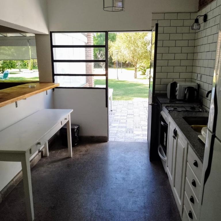 ESTANCIA VILLA FLOR - CASA DE CAMPO- - Casa de 4 dormitorios - 25