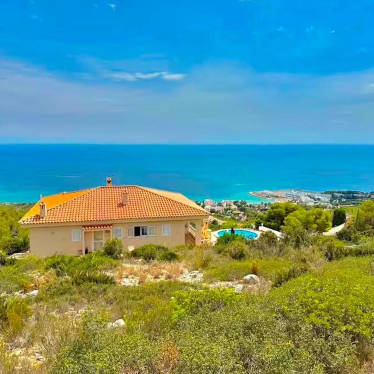Traumvilla mit privaten Pool - Villa con vistas al mar - 12