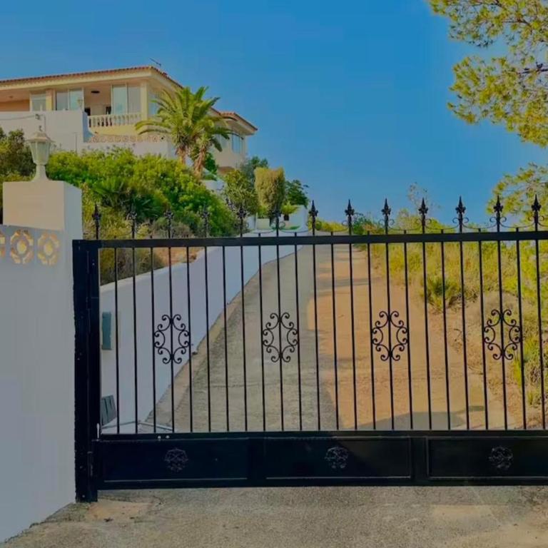 Traumvilla mit privaten Pool - Villa con vistas al mar - 29