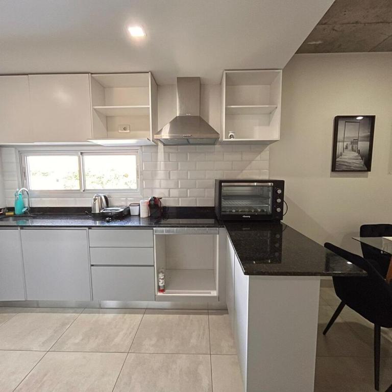 Fantastico dpto zona aeropuerto - Two-Bedroom Apartment with View - 7