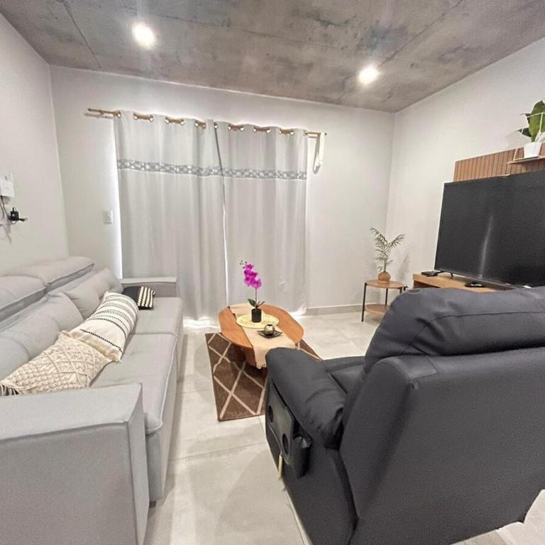 Fantastico dpto zona aeropuerto - Two-Bedroom Apartment with View - 13