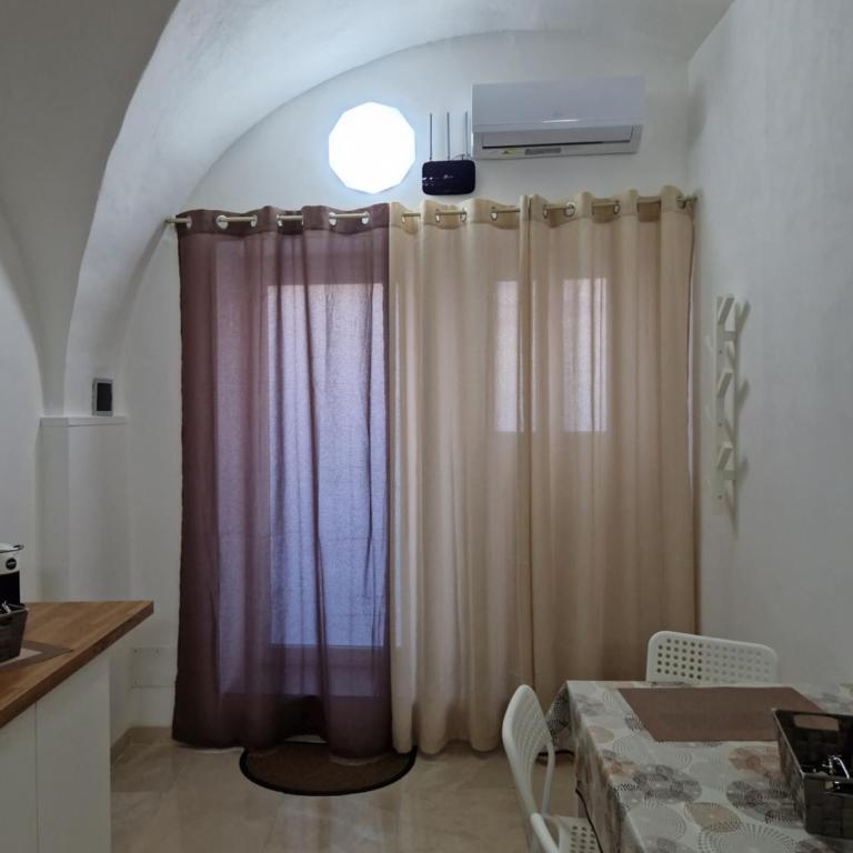 Daniel's House - One-Bedroom Apartment - 2
