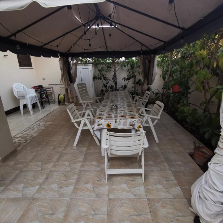 Honey Fede - Three-Bedroom Townhouse - 33