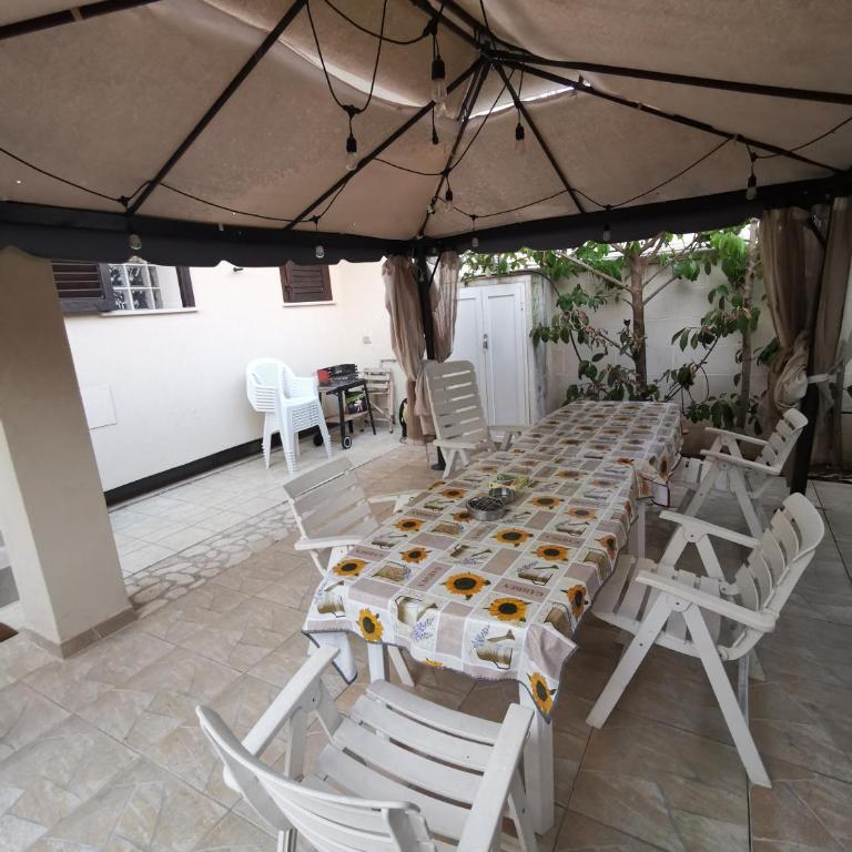 Honey Fede - Three-Bedroom Townhouse - 31