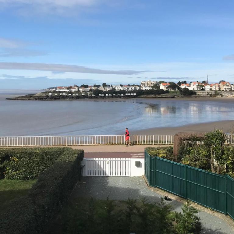 Devant la mer et la plage de ROYAN PONTAILLAC, 4chambres 2 à 8 personnes - Villa - 48