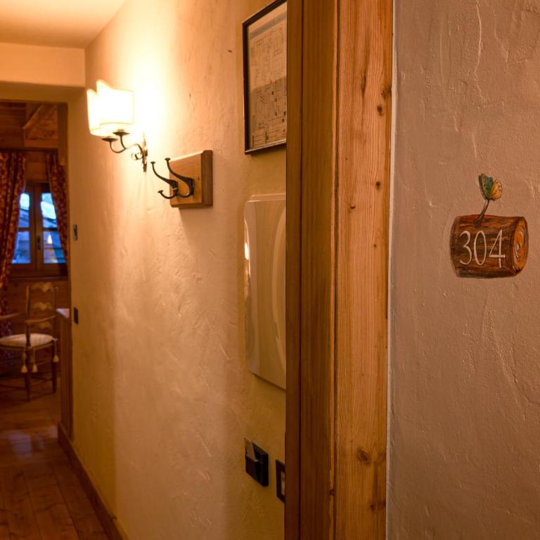 Hotel Breithorn - Camera Matrimoniale Standard - 5