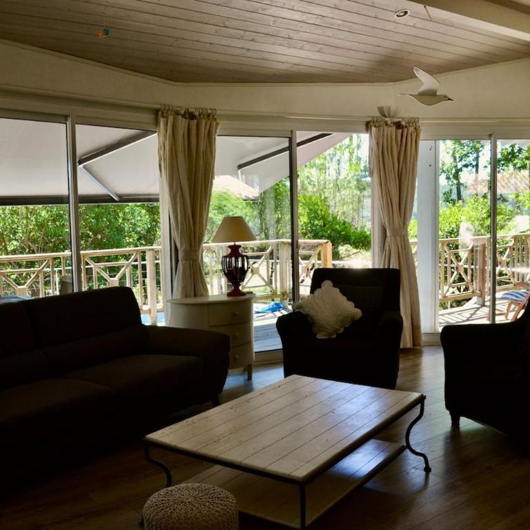 Villa avec piscine sur le golf entre lac et Océan - Villa avec Piscine Privée - 7