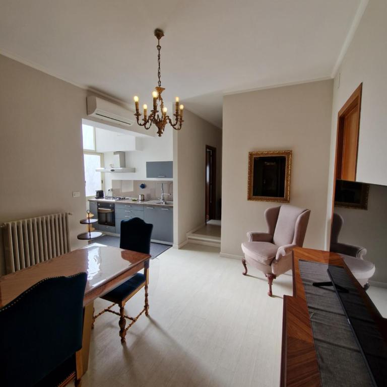 CapoMassimo - Three-Bedroom Superior Apartment - 17