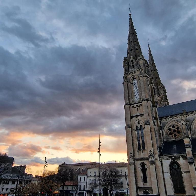 Le Saint Baudile 80sqm parking AC church view - Appartement 1 Chambre - 23