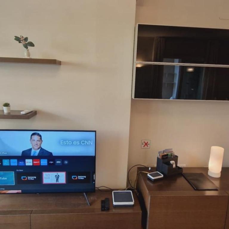 Reserva del Higueron Palm and Pool Apartment - Two-Bedroom Apartment with Garden View - 8