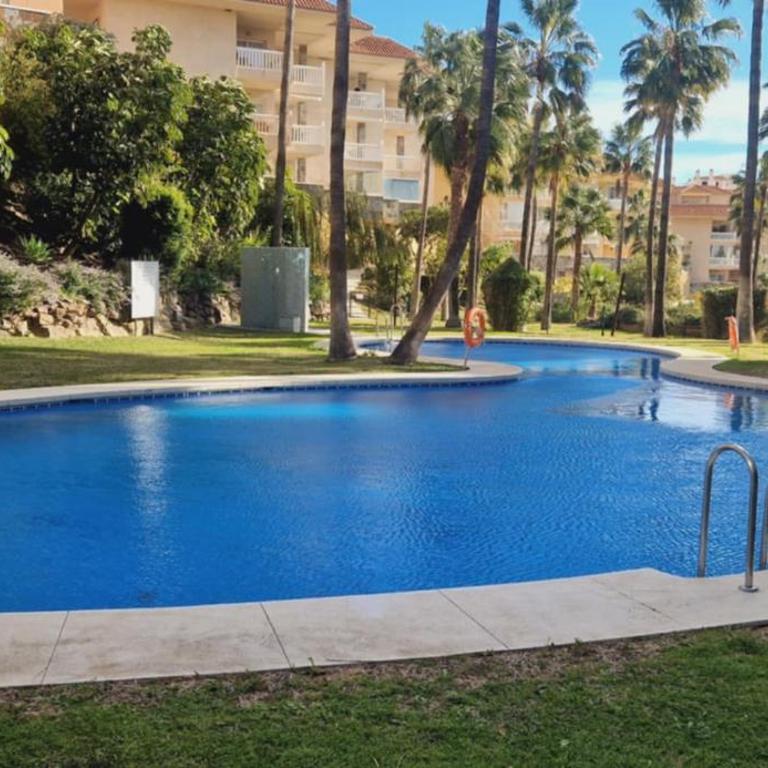 Reserva del Higueron Palm and Pool Apartment - Two-Bedroom Apartment with Garden View - 9