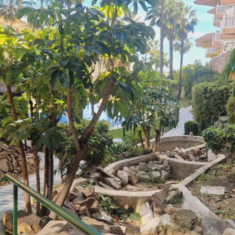 Reserva del Higueron Palm and Pool Apartment - Two-Bedroom Apartment with Garden View - 13