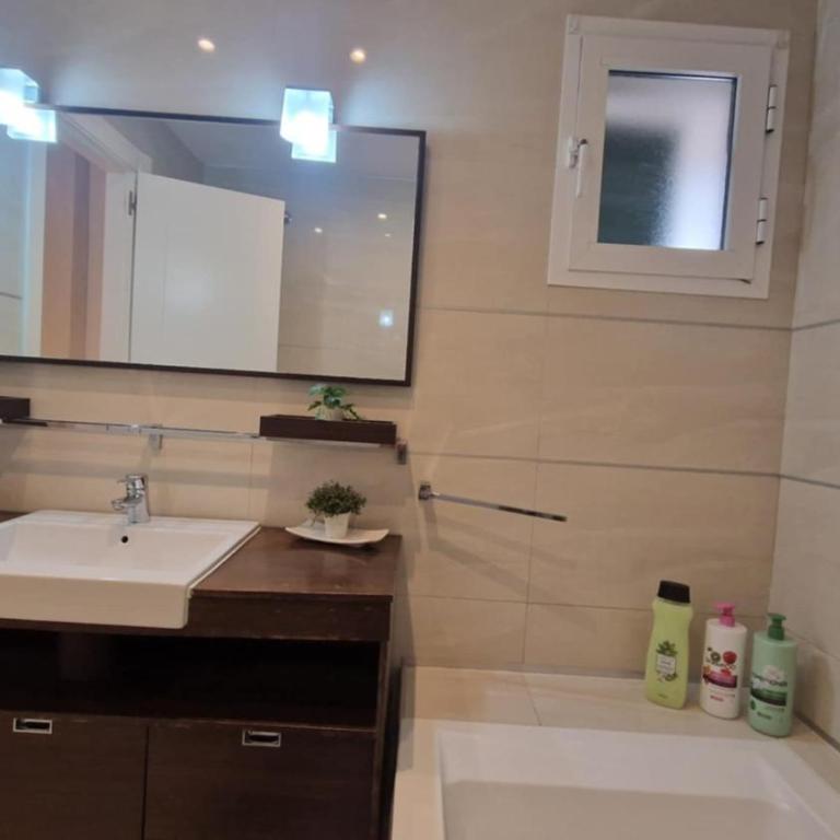Reserva del Higueron Palm and Pool Apartment - Two-Bedroom Apartment with Garden View - 45