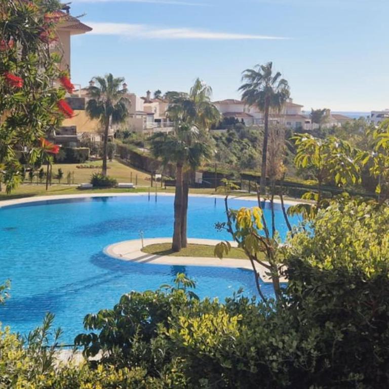 Reserva del Higueron Palm and Pool Apartment - Two-Bedroom Apartment with Garden View - 2