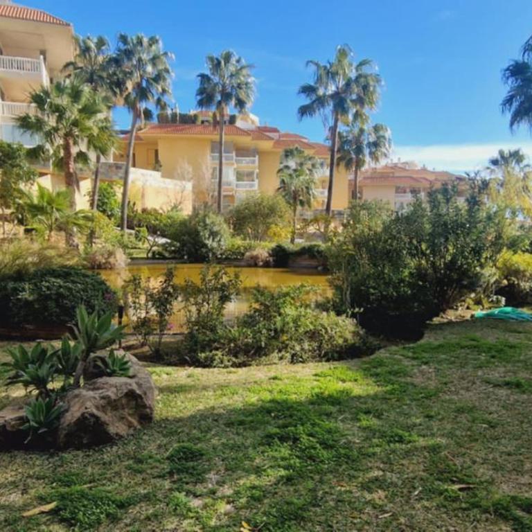 Reserva del Higueron Palm and Pool Apartment - Two-Bedroom Apartment with Garden View - 54