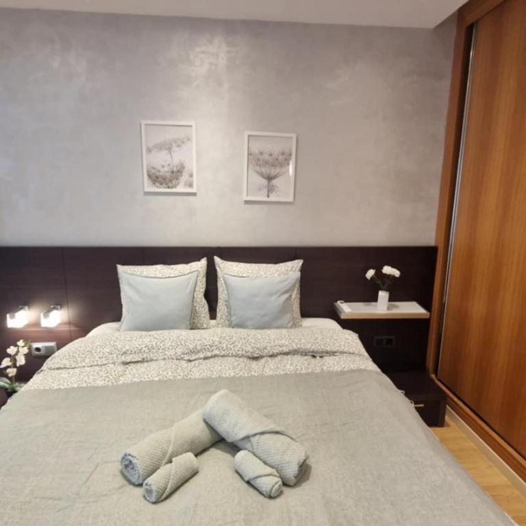 Reserva del Higueron Palm and Pool Apartment - Two-Bedroom Apartment with Garden View - 63