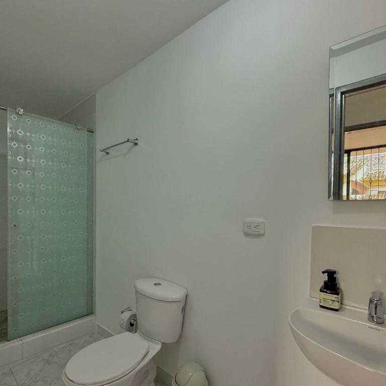 GURUS FR | Apto 2H, vista montañas, cerca terminal/aeropuerto - Apartamento - 4