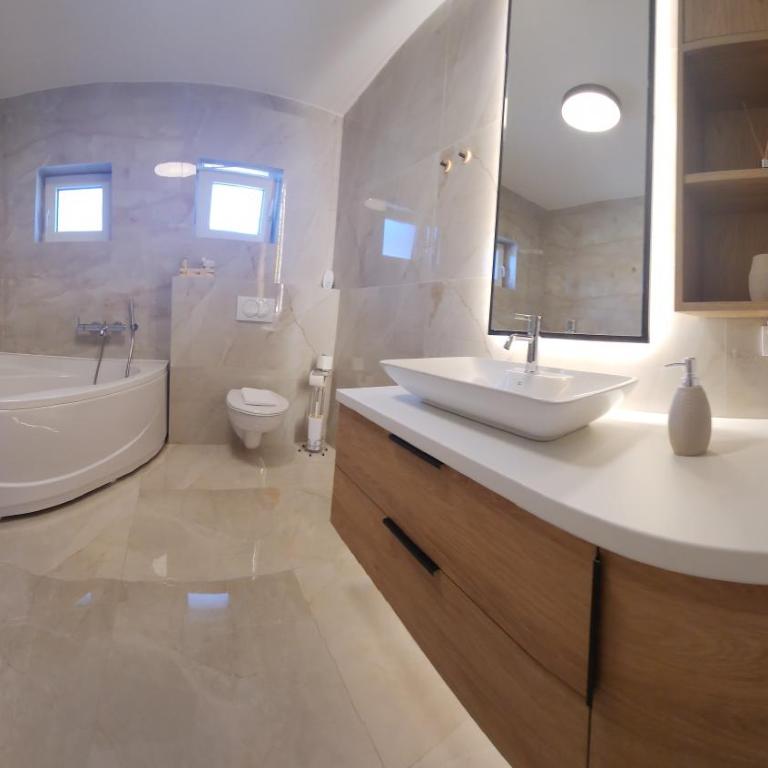 Apartmani Dobrinja - Free parking - Apartman sa 1 Spavaćom Sobom i Spa Kadom - 25