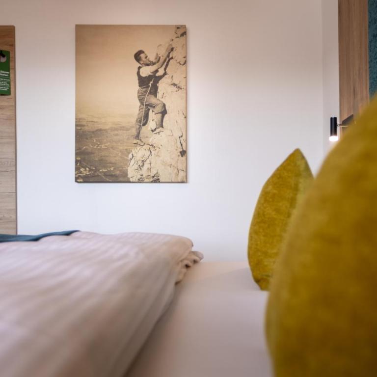 Hotel Bergruh - Doppelzimmer mit Bergblick - 6