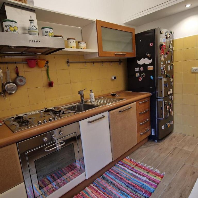 Peck House in Marconi San Paolo - Appartamento con 2 Camere da Letto e Balcone - 8