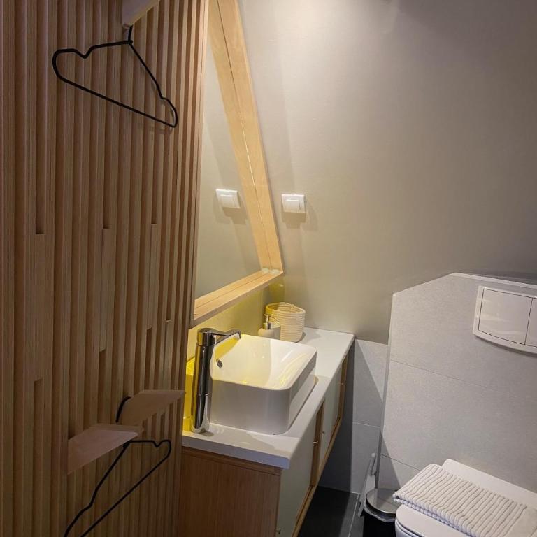 Konaci Koznik Porodični - Apartman sa 1 Spavaćom Sobom - 20