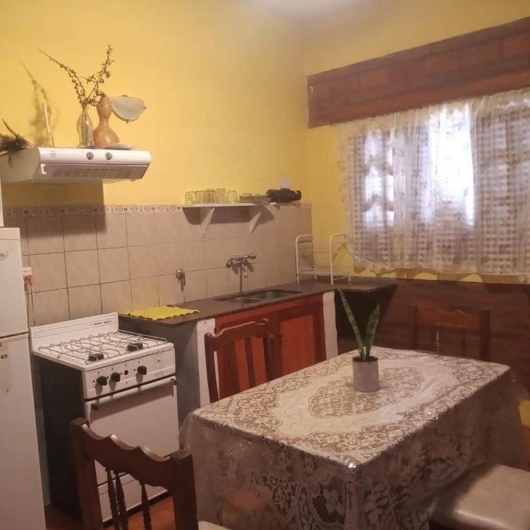 CHE Camilo - Two-Bedroom House - 2