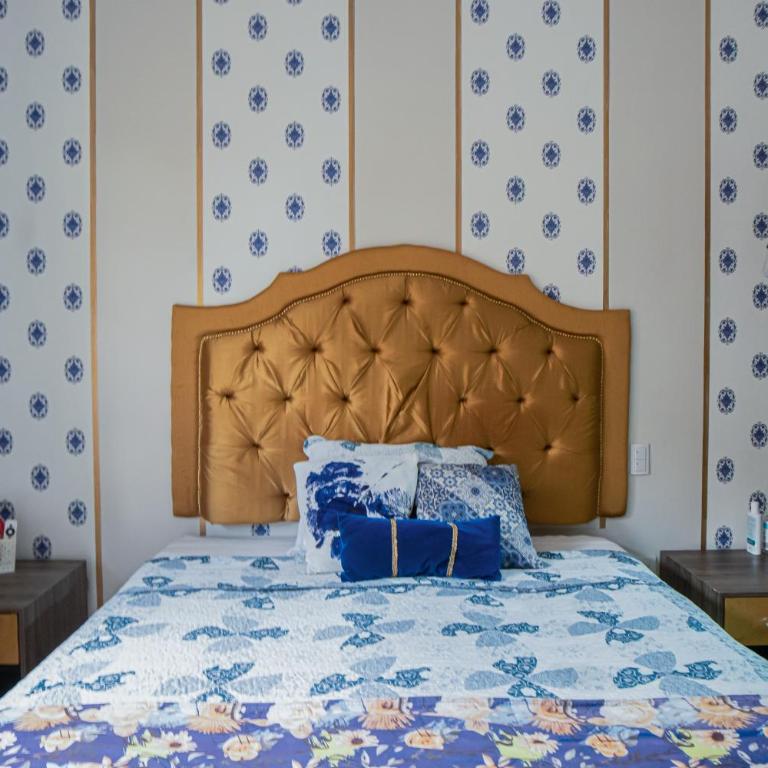 Ronda Hotel Boutique by Chat Noir - Habitación Doble Deluxe con balcón - 1 o 2 camas - 25