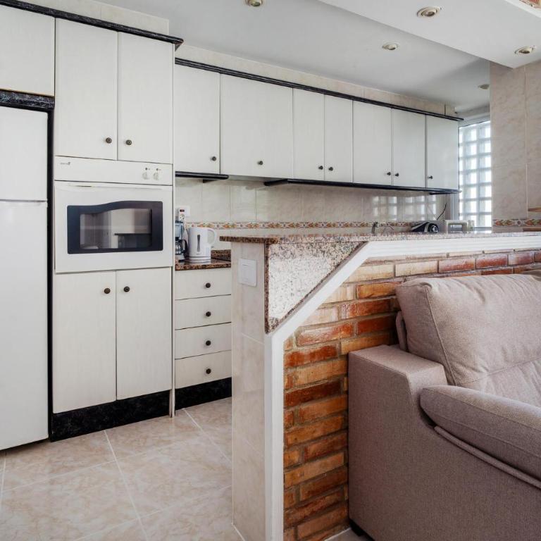 2 Bedroom Gorgeous Apartment In Oropesa Del Mar - Apartamento de 2 dormitorios - 10